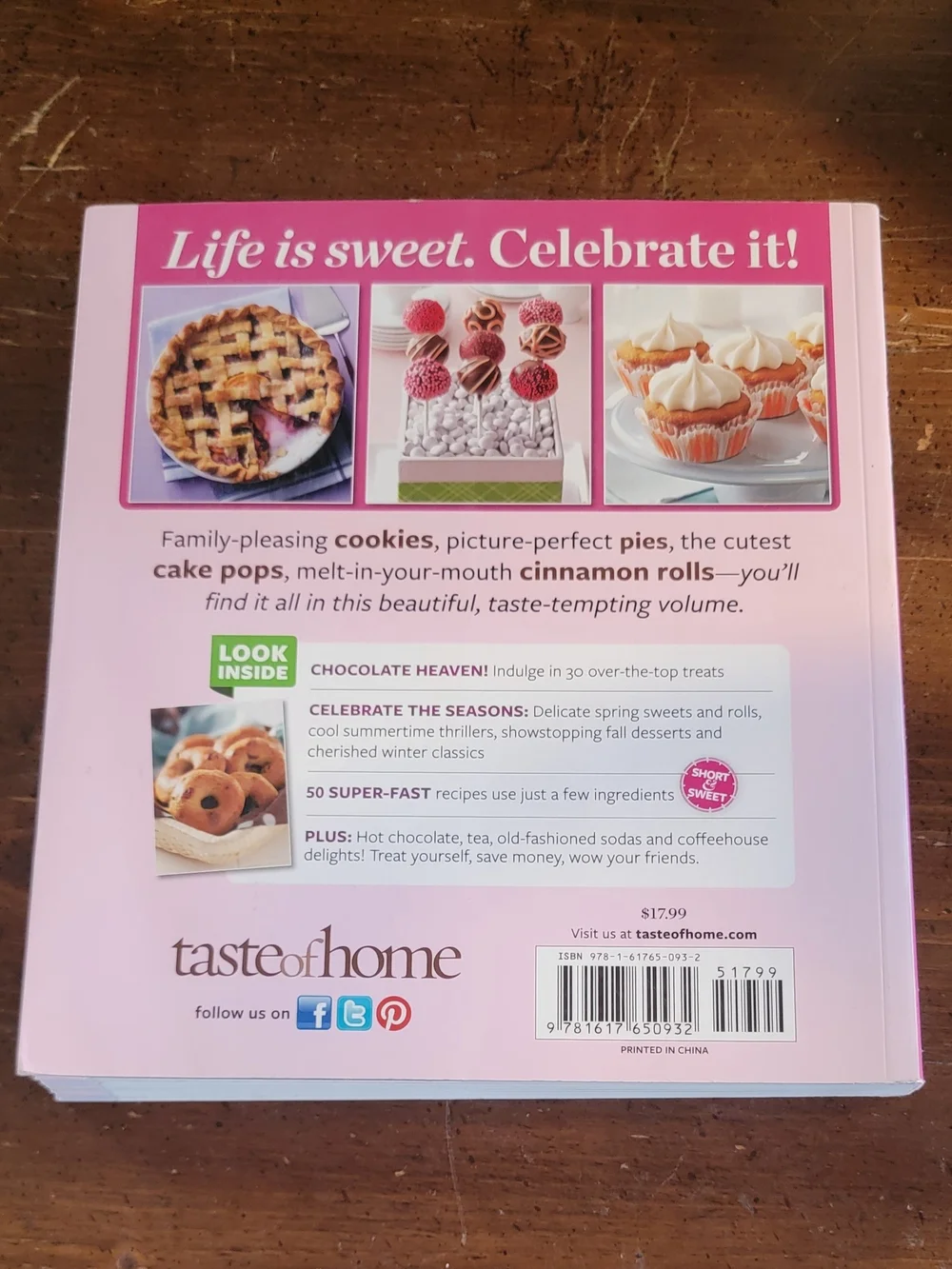 Taste of Home Pink Bakeshop Favorites Cookbook